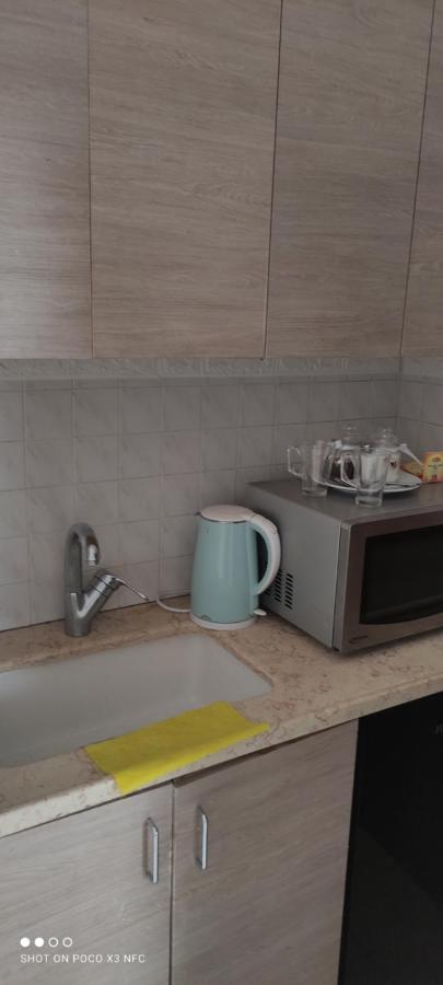 With Terrace And Parking דירה